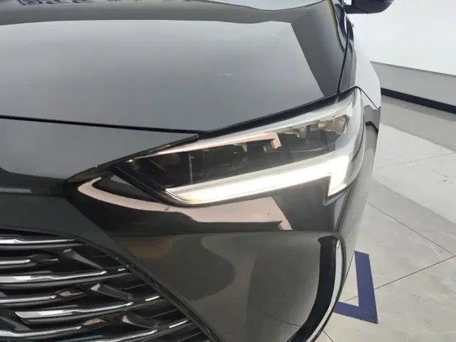 Buick Regal — Фото автомобиля 5