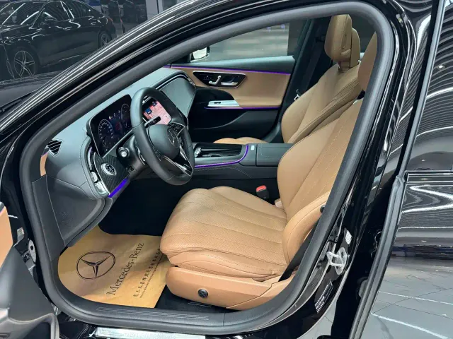 Mercedes-Benz E-Class — Фото автомобиля 10