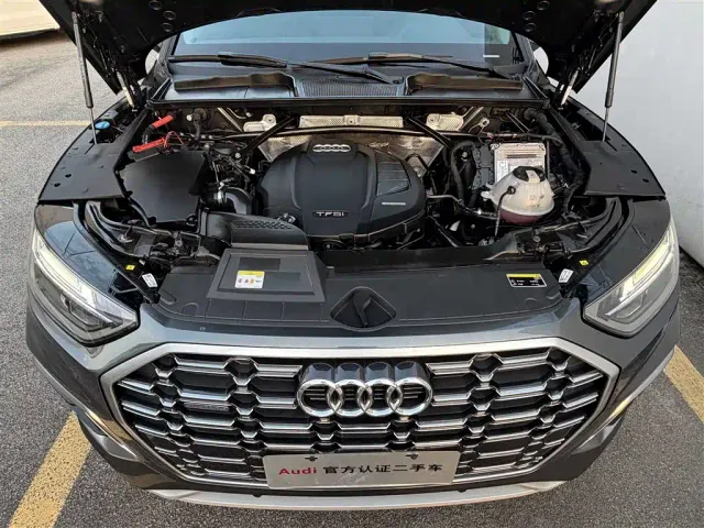Audi Q5L — Фото автомобиля 9