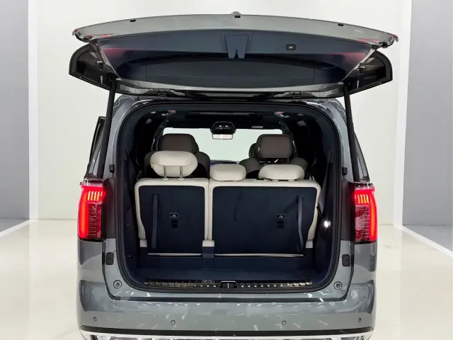 ZEEKR Zeekr 009 2024 7-Seat Aisle AWD Version 108kWh — Фото автомобиля 10