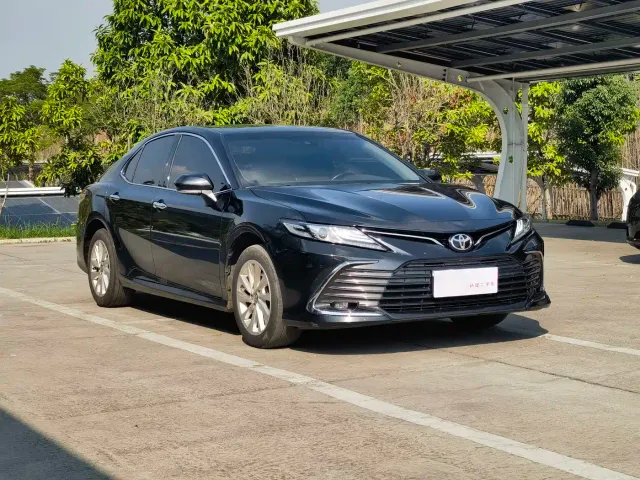 Toyota Camry — Фото автомобиля 3