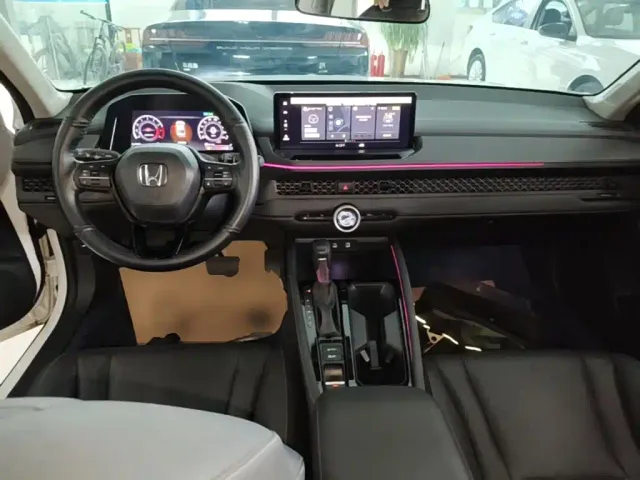 Honda Accord — Фото автомобиля 9