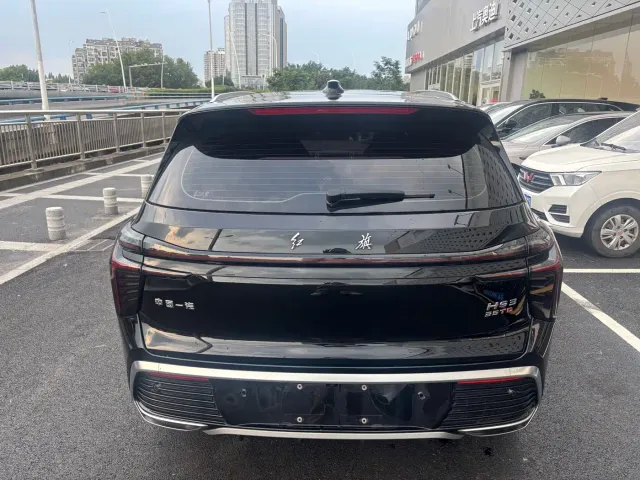 Hongqi HS3 — Фото автомобиля 4