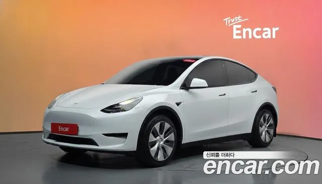 Фотография автомобиля — Tesla Model Y