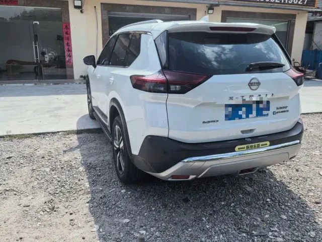 Nissan X-Trail — Фото автомобиля 7