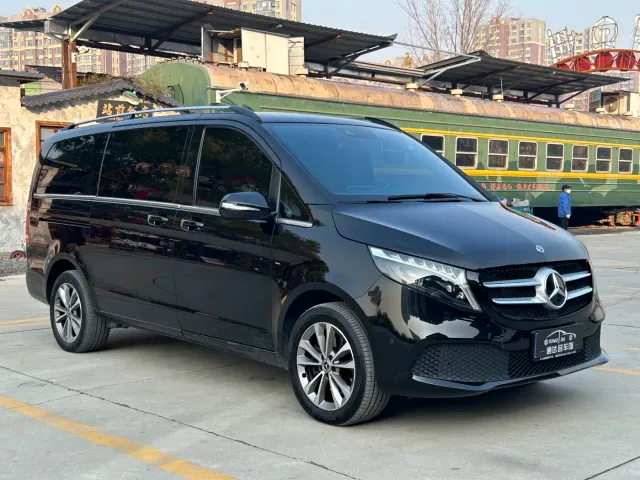Mercedes-Benz V-Class — Фото автомобиля 3