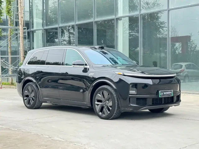 Li Auto L9 — Фото автомобиля 3