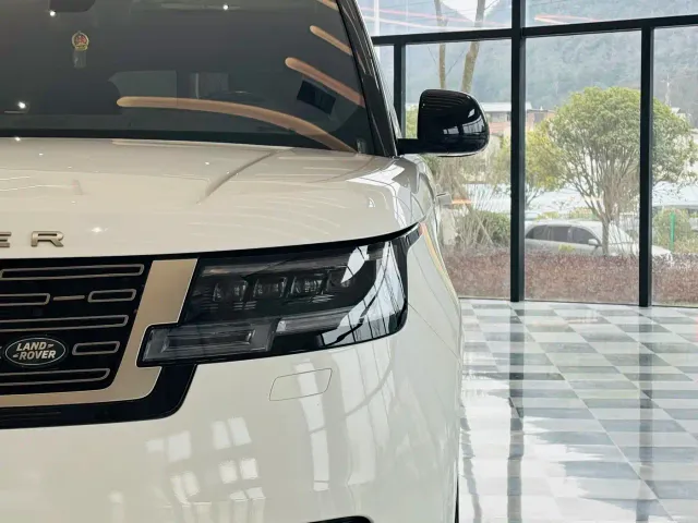 Land Rover Range Rover — Фото автомобиля 7