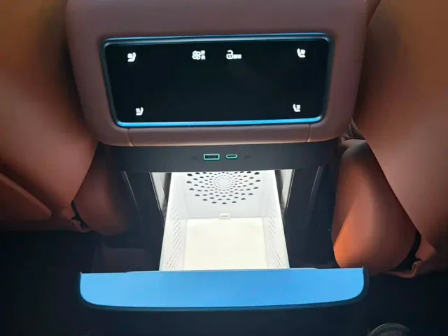 BYD Tang L — Фото автомобиля 14