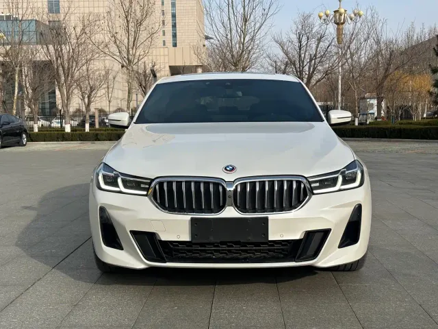 BMW 6 Series Gran Turismo — Фото автомобиля 2