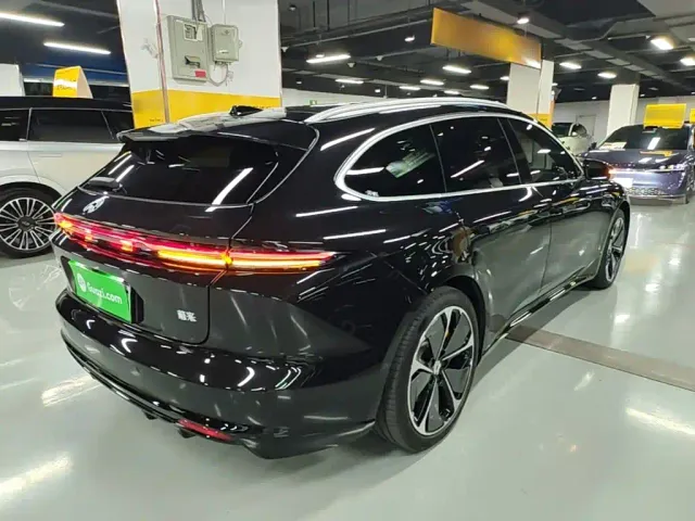 Nio ET5 Touring — Фото автомобиля 6