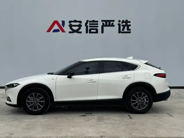 Mazda CX-4 — Фото автомобиля 9