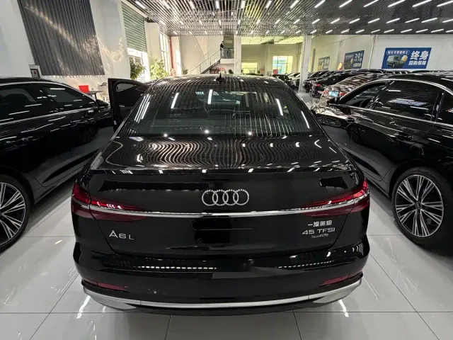 Audi A6L — Фото автомобиля 6
