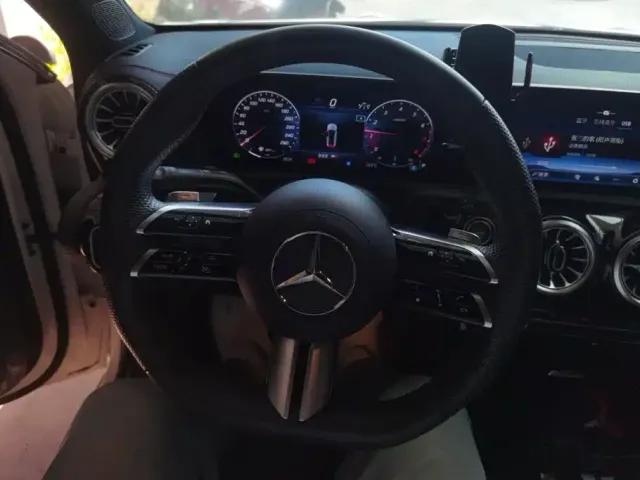 Mercedes-Benz A-Class — Фото автомобиля 15