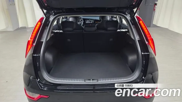 Kia Niro New — Фото автомобиля 22
