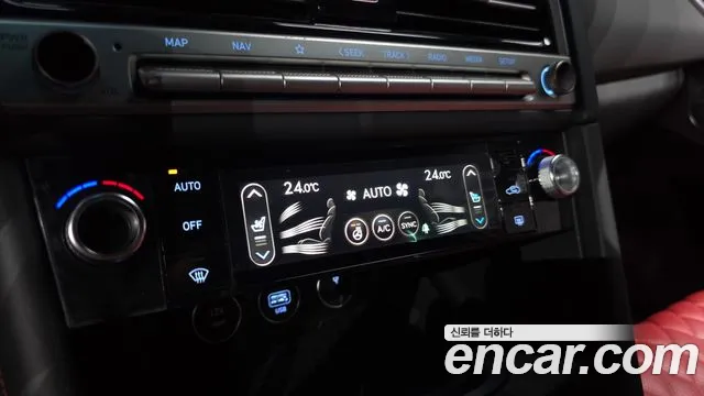 Genesis G70 Новый G70 Бензин 3.3T 4WD — Фото автомобиля 12