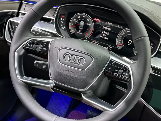 Audi A8 — Фото автомобиля 24
