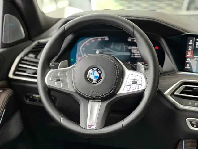 BMW X5 — Фото автомобиля 7