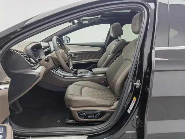 BYD Han — Фото автомобиля 10
