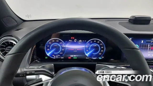 Mercedes-Benz EQB — Фото автомобиля 8