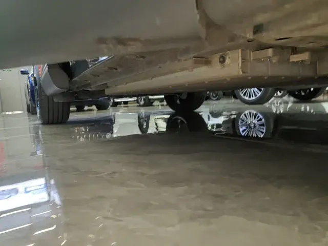 Volvo XC70 Plug-in Hybrid — Фото автомобиля 20