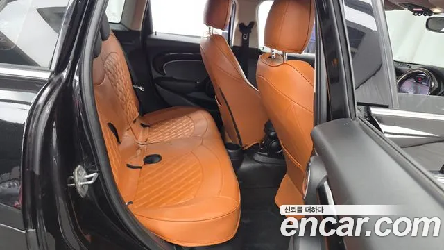 Mini Cooper Cooper 5 дверей Classic — Фото автомобиля 12