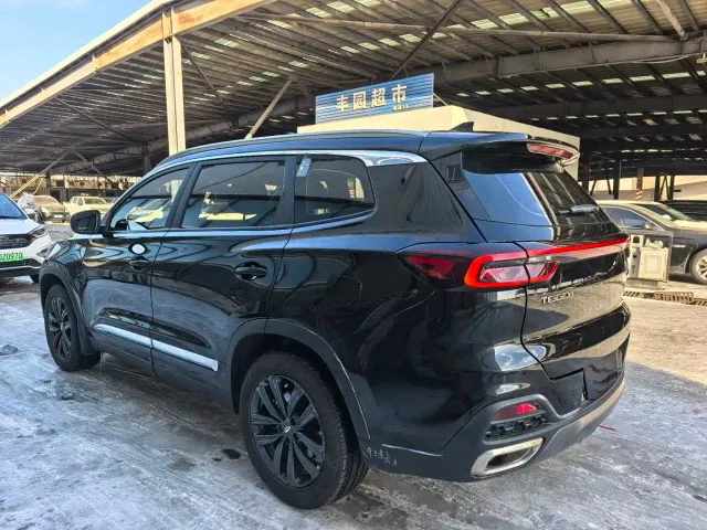 Chery Tiggo 8 — Фото автомобиля 5
