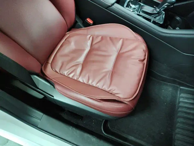 Mazda Axela — Фото автомобиля 24
