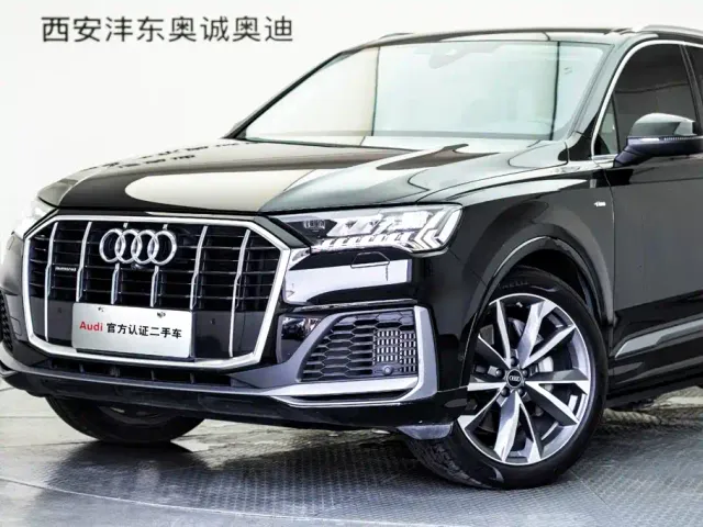 Audi Q7 — Фото автомобиля 23