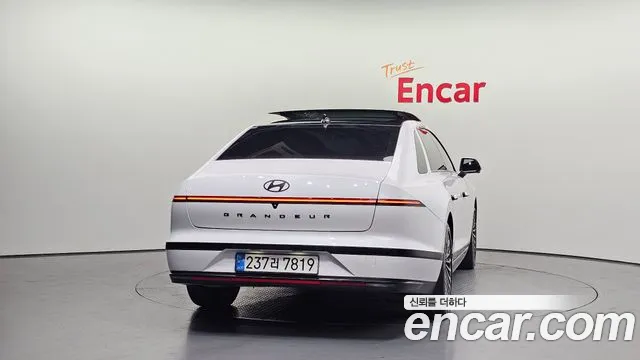 Hyundai Grandeur — Фото автомобиля 4