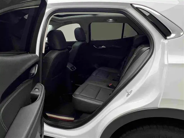 Buick Envision S — Фото автомобиля 8