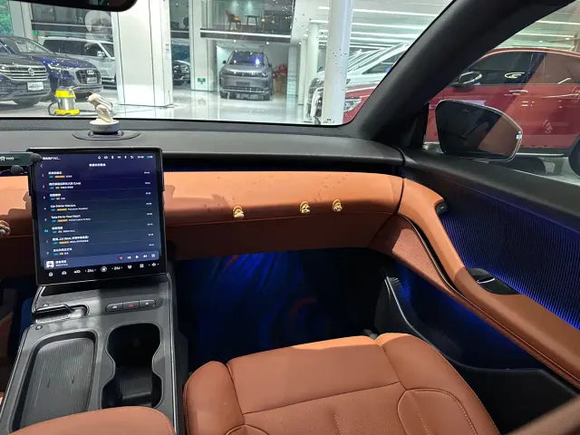 Nio ET5 — Фото автомобиля 7