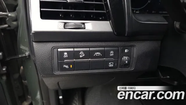 KG_Mobility_Ssangyong Rexton Новый Rexton Sport Khan Дизель 2.2 4WD — Фото автомобиля 19