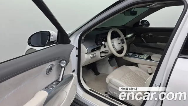 Genesis GV60 — Фото автомобиля 11