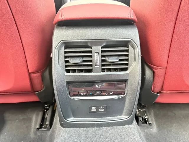 BMW 3 Series — Фото автомобиля 24