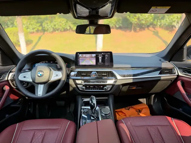BMW 5 Series — Фото автомобиля 7