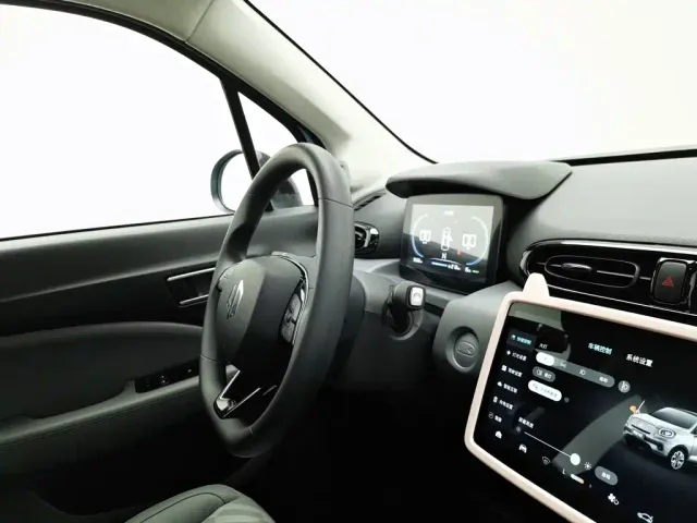 Leapmotor T03 — Фото автомобиля 22