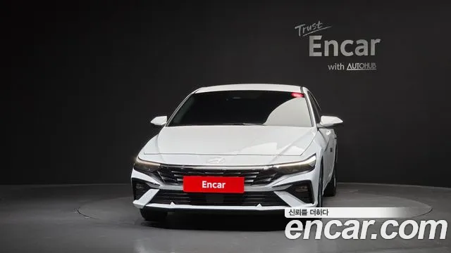 Hyundai Avante CN7 — Фото автомобиля 3