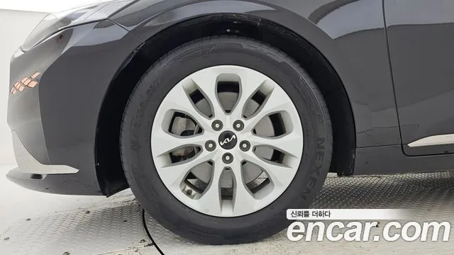 Kia K8 2.5 Бензин 2WD — Фото автомобиля 5