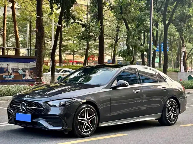 Фотография автомобиля — Mercedes-Benz C-Class