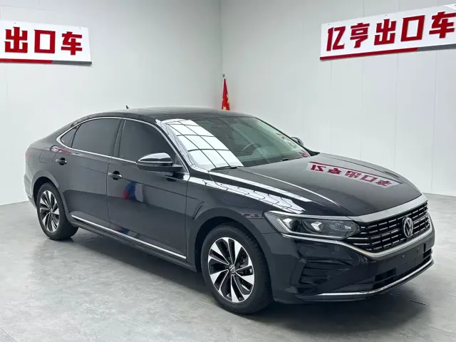 Volkswagen Passat — Фото автомобиля 3
