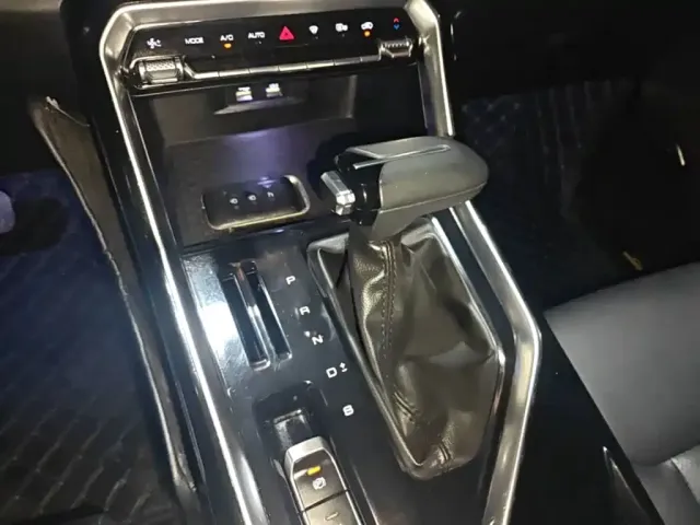 Wuling Asta — Фото автомобиля 13