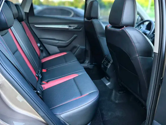 Skoda Karoq — Фото автомобиля 19