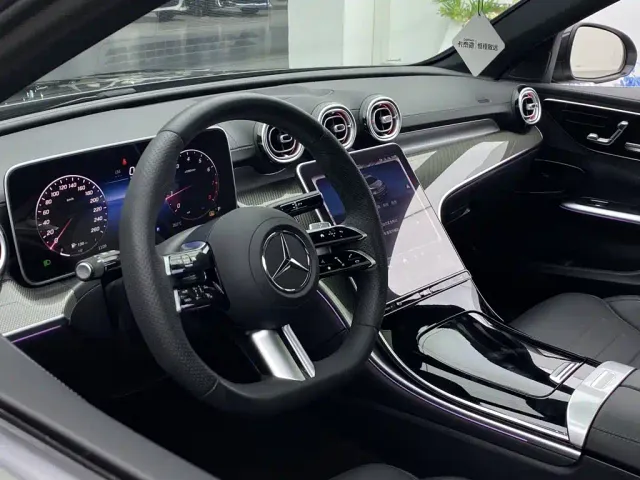 Mercedes-Benz C-Class — Фото автомобиля 26