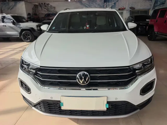 Volkswagen T-Roc — Фото автомобиля 2