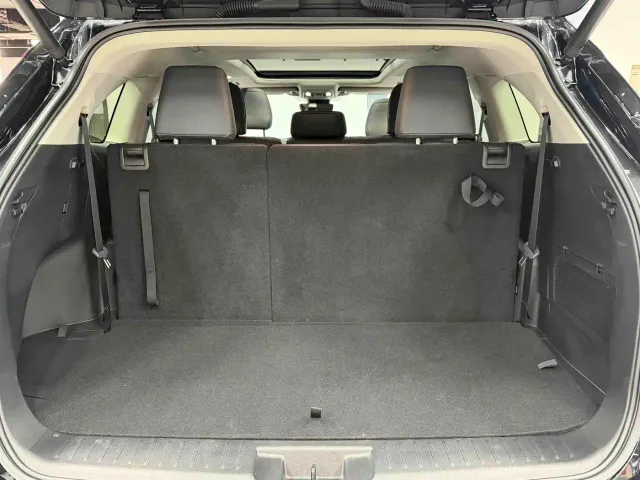 Toyota Highlander — Фото автомобиля 8