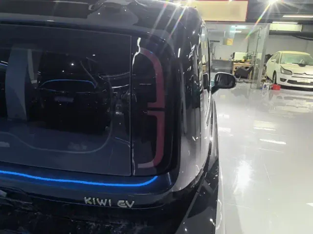 Baojun KiWi EV — Фото автомобиля 7