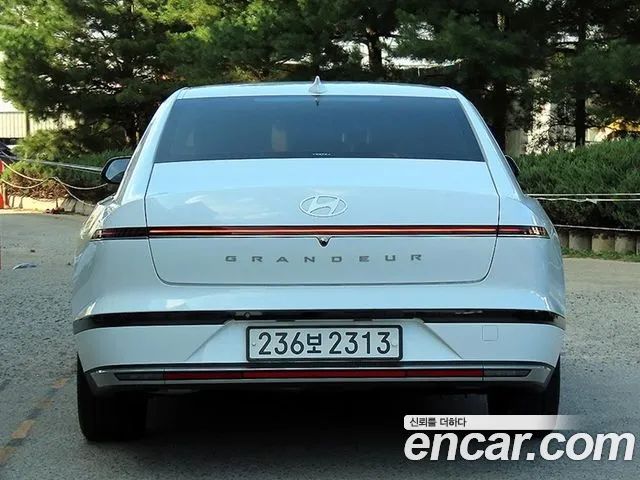 Hyundai Grandeur GN7 — Фото автомобиля 4