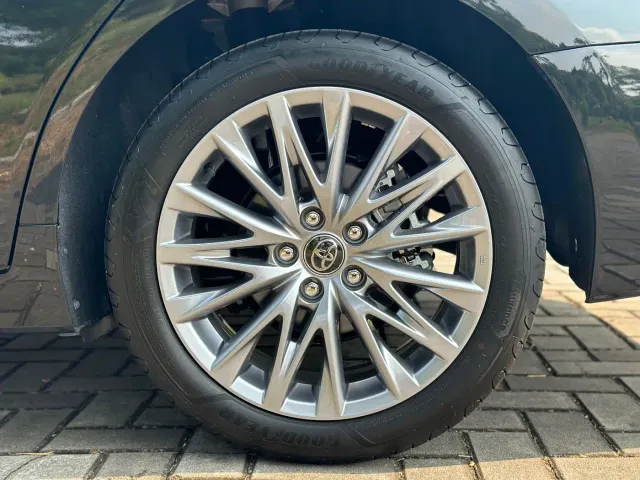 Toyota Avalon — Фото автомобиля 11