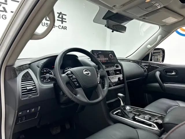 Nissan Patrol — Фото автомобиля 7